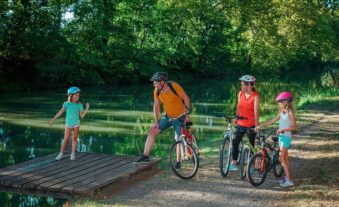 Balade à vélo en famille au canal du Midi