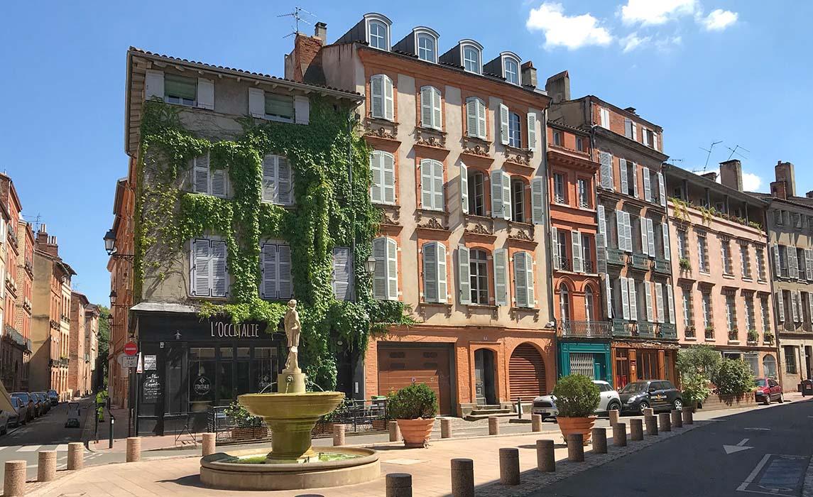 La place Sainte-Scarbes à Toulouse
